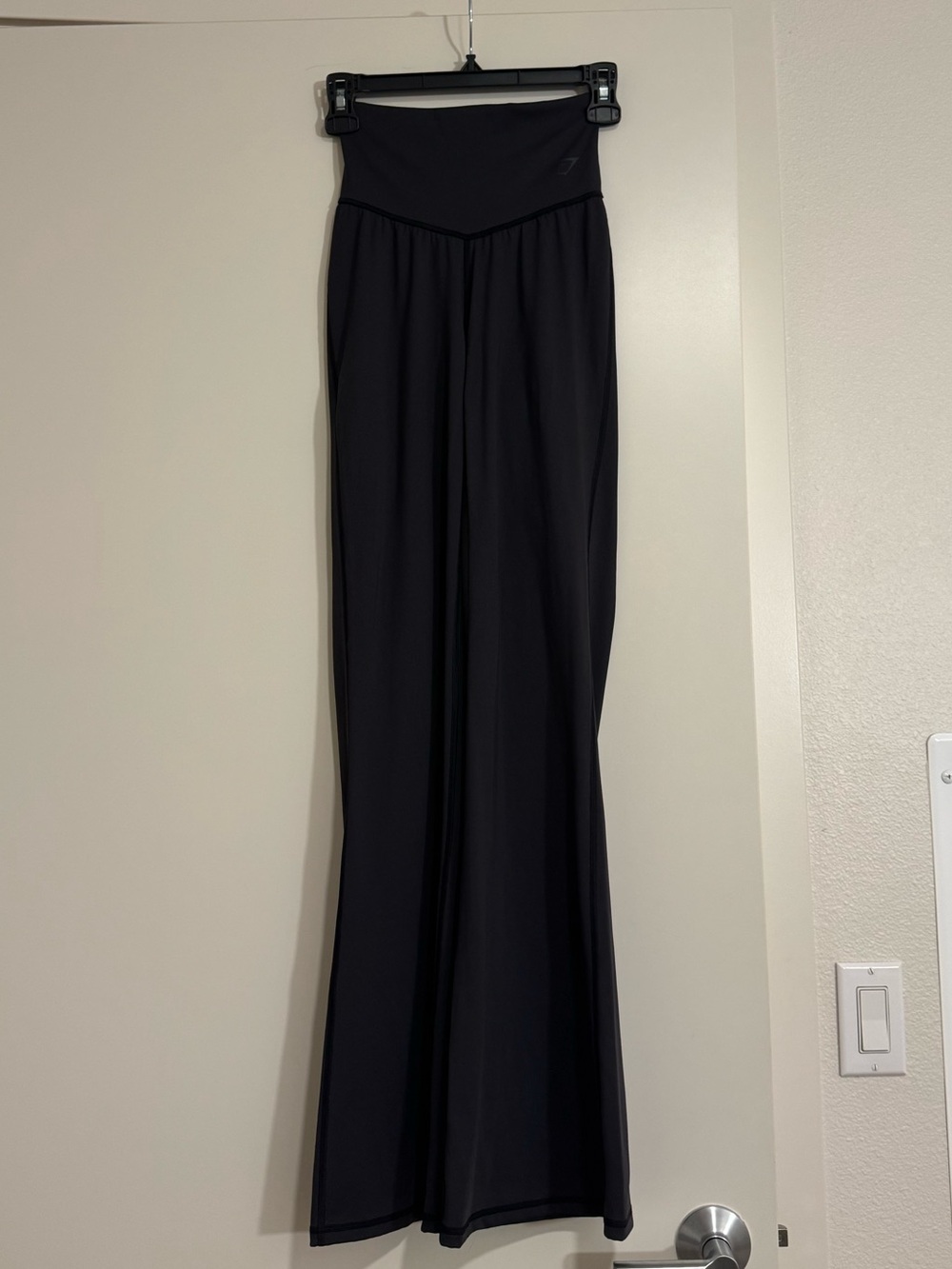 Gymshark Black High-Waist Wide-Leg Yoga Pants-S
